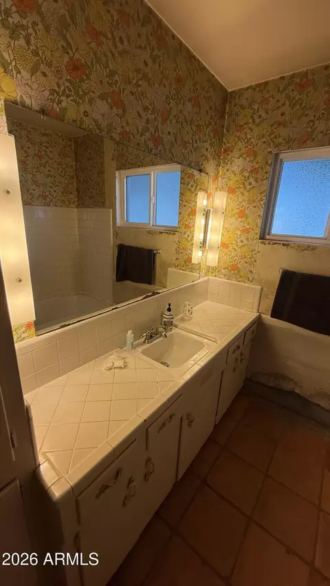 Bath - 1315 E Pepper Pl, Mesa, AZ 85203 photo 4 of 9