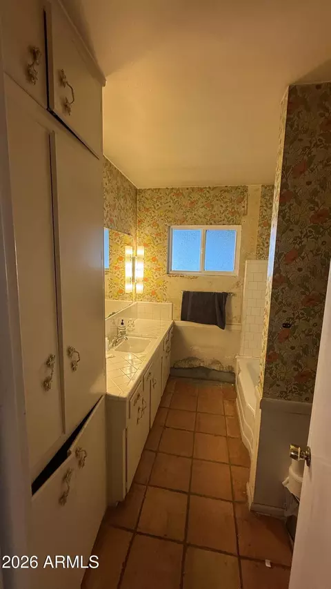 Bath - 1315 E Pepper Pl, Mesa, AZ 85203 photo 5 of 9