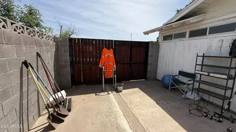 Exterior - 1315 E Pepper Pl, Mesa, AZ 85203 photo 5 of 27