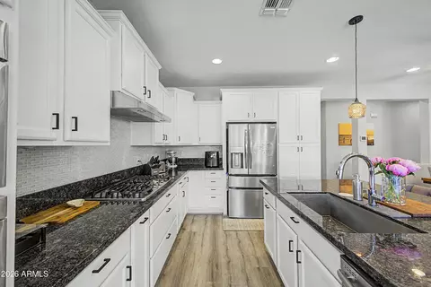 10058 E Theorem Dr, Mesa, AZ 85212 photo 9