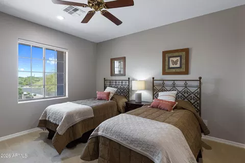 Bedroom - 3939 E Crest Ln, Phoenix, AZ 85050 photo 4 of 7