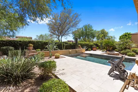 Exterior - 3939 E Crest Ln, Phoenix, AZ 85050 photo 9 of 11