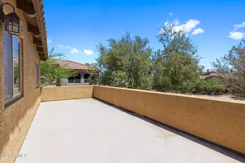 Exterior - 3939 E Crest Ln, Phoenix, AZ 85050 photo 4 of 11