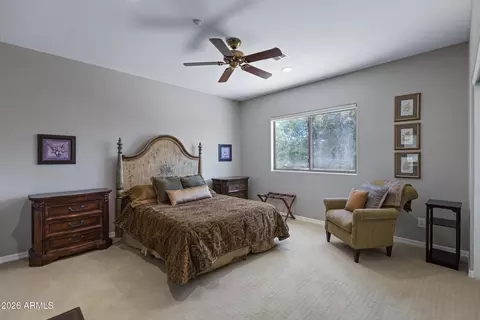 Bedroom - 3939 E Crest Ln, Phoenix, AZ 85050 photo 6 of 7