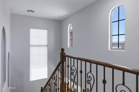 Entry Way - 3939 E Crest Ln, Phoenix, AZ 85050 photo 4 of 8