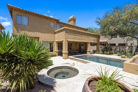 Exterior - 3939 E Crest Ln, Phoenix, AZ 85050 photo 2 of 11