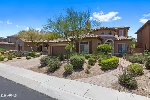 3939 E Crest Ln, Phoenix, AZ 85050