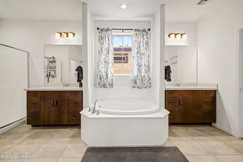 Bath - 7835 E Quartet Ave, Mesa, AZ 85212 photo 4 of 6
