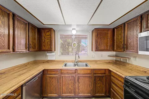 Kitchen - 6050 E Princess Dr, Mesa, AZ 85205 photo 2 of 2