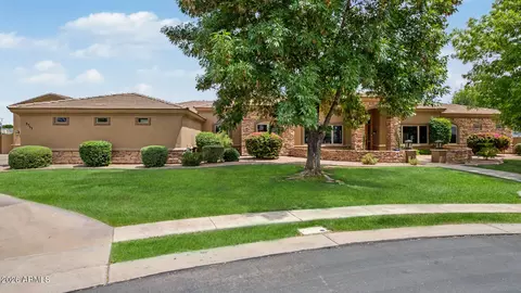 Exterior - 3751 E Nance Cir, Mesa, AZ 85215 photo 4 of 31