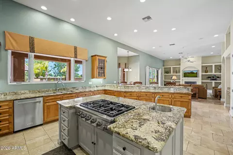 Kitchen - 3751 E Nance Cir, Mesa, AZ 85215 photo 6 of 11