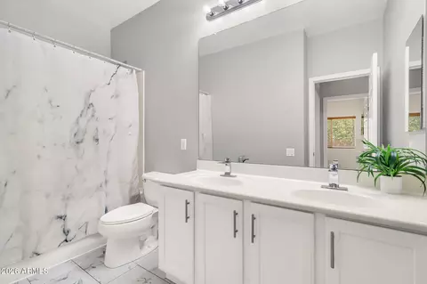 Bath - 10865 E Sentiero Ave, Mesa, AZ 85212 photo 3 of 3