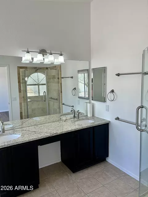 Bath - 108 W Behrend Dr, Phoenix, AZ 85027 photo 1 of 6