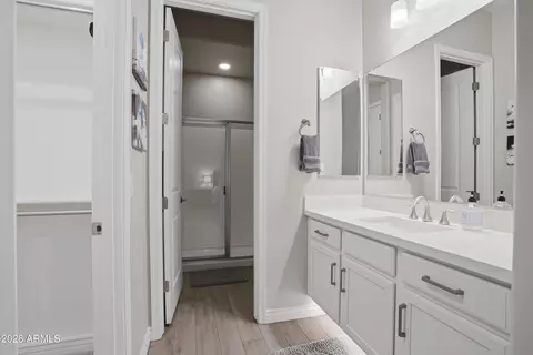 Bath - 2573 E Mayberry Ave, Gilbert, AZ 85297 photo 1 of 6