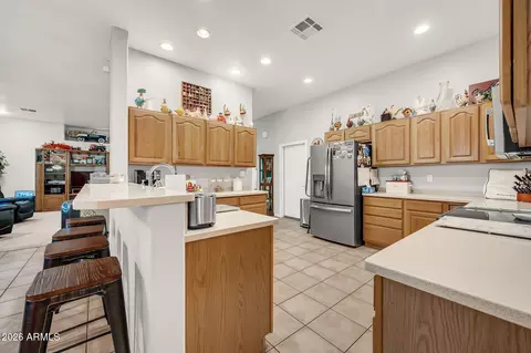 Kitchen - 2141 E Melrose St, Gilbert, AZ 85297 photo 3 of 5