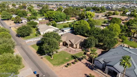 View/Area - 2141 E Melrose St, Gilbert, AZ 85297 photo 4 of 14
