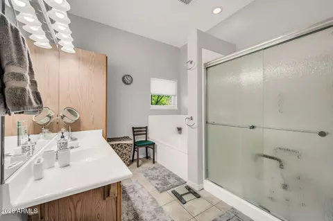 Bath - 2141 E Melrose St, Gilbert, AZ 85297 photo 2 of 4