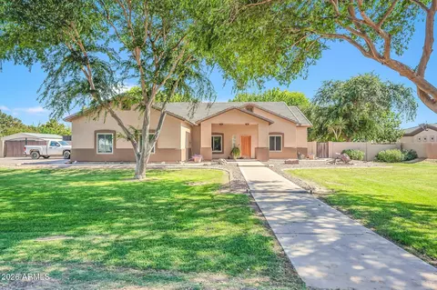 Exterior - 2141 E Melrose St, Gilbert, AZ 85297 photo 7 of 19