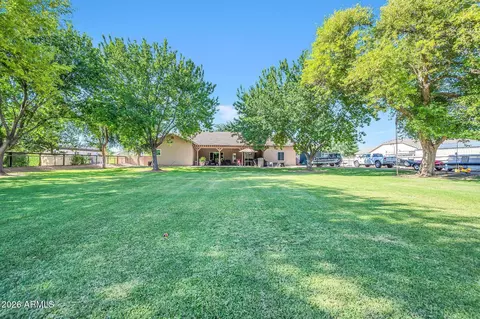 Exterior - 2141 E Melrose St, Gilbert, AZ 85297 photo 10 of 19