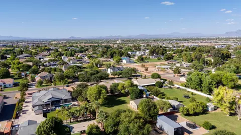 View/Area - 2141 E Melrose St, Gilbert, AZ 85297 photo 13 of 14