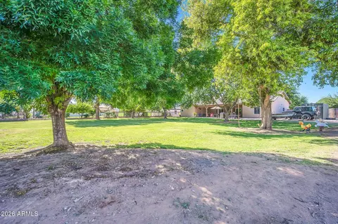 Exterior - 2141 E Melrose St, Gilbert, AZ 85297 photo 9 of 19