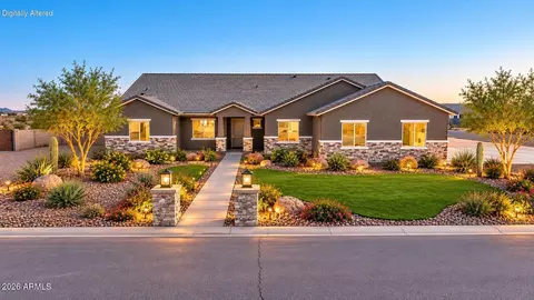 9195 W Limestone Mountain Dr, Casa Grande, AZ 85194