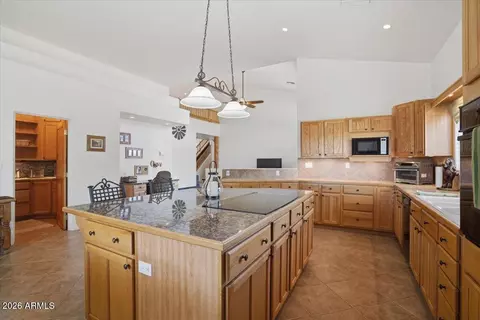 Kitchen - 10315 E Jensen St, Mesa, AZ 85207 photo 3 of 9