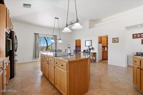 Kitchen - 10315 E Jensen St, Mesa, AZ 85207 photo 7 of 9