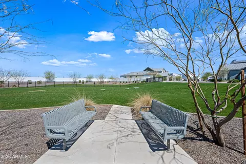 View/Area - 4607 S 23rd Way, Phoenix, AZ 85040 photo 8 of 16
