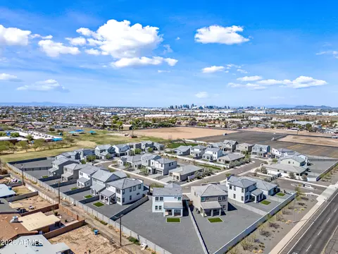 View/Area - 4607 S 23rd Way, Phoenix, AZ 85040 photo 10 of 16