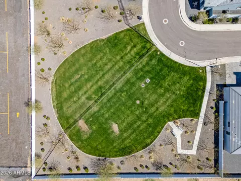 View/Area - 4607 S 23rd Way, Phoenix, AZ 85040 photo 5 of 16