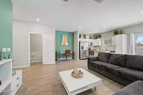 8342 N 22nd Ln N, Phoenix, AZ 85021