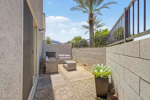 Exterior - 8342 N 22nd Ln N, Phoenix, AZ 85021 photo 3 of 5