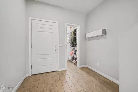 Entry Way - 8342 N 22nd Ln N, Phoenix, AZ 85021 photo 3 of 6