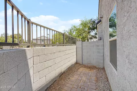 Exterior - 8342 N 22nd Ln N, Phoenix, AZ 85021 photo 2 of 5