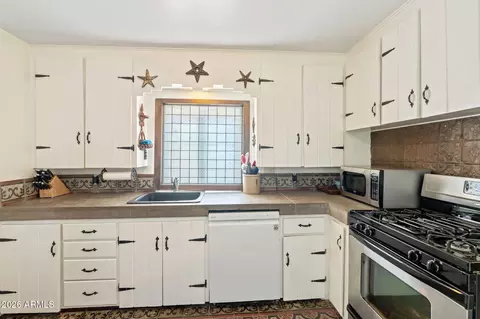 Kitchen - 34 W Pasadena Ave, Phoenix, AZ 85013 photo 3 of 3