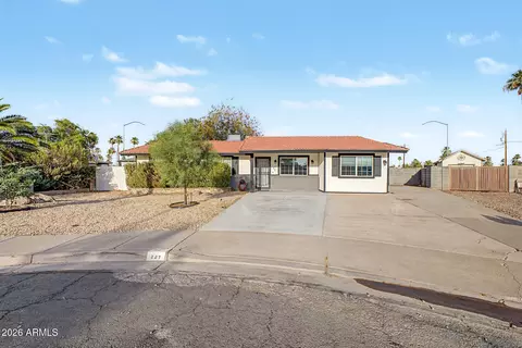 227 N Winthrop Cir, Mesa, AZ 85213