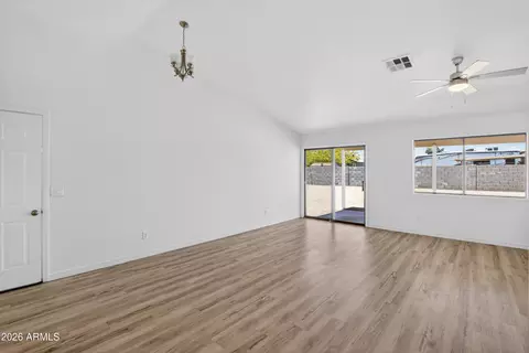 Living - 690 E Osage Ave, Apache Junction, AZ 85119 photo 2 of 7