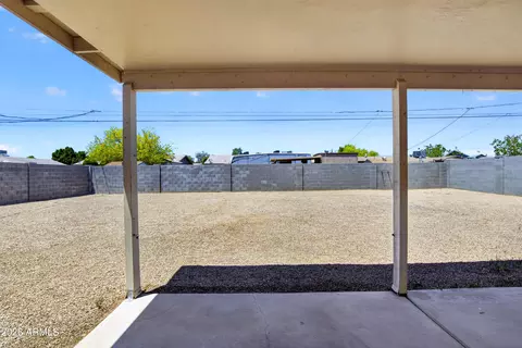 Exterior - 690 E Osage Ave, Apache Junction, AZ 85119 photo 2 of 4