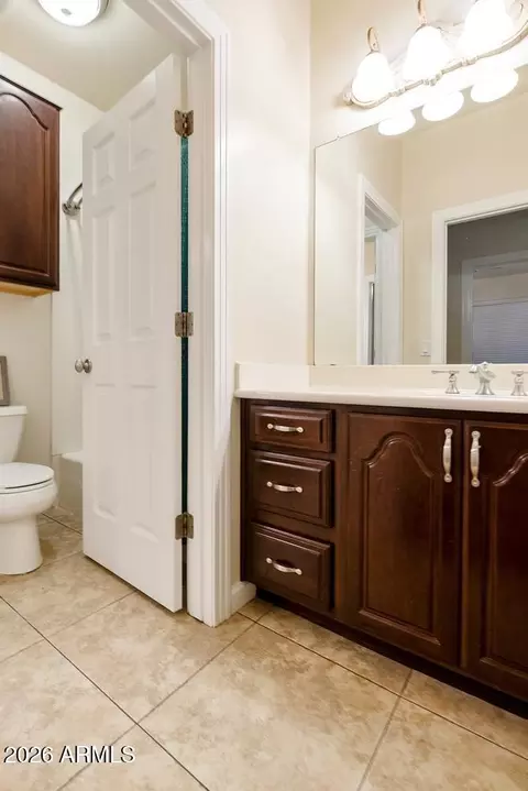 Bath - 88 E Toledo Ct, Gilbert, AZ 85295 photo 4 of 11
