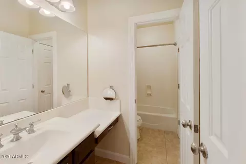 Bath - 88 E Toledo Ct, Gilbert, AZ 85295 photo 5 of 11