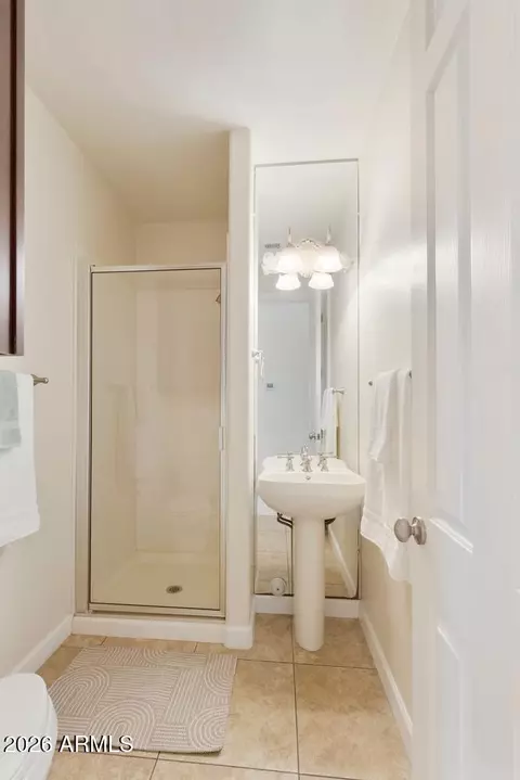 Bath - 88 E Toledo Ct, Gilbert, AZ 85295 photo 1 of 11