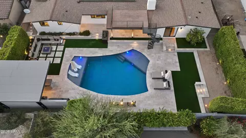 Exterior - 2219 E Palmaire Ave, Phoenix, AZ 85020 photo 11 of 12
