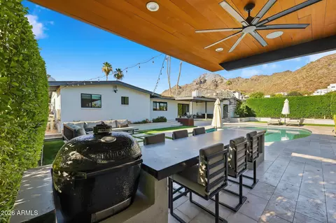 Exterior - 2219 E Palmaire Ave, Phoenix, AZ 85020 photo 7 of 12