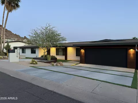 Exterior - 2219 E Palmaire Ave, Phoenix, AZ 85020 photo 4 of 12