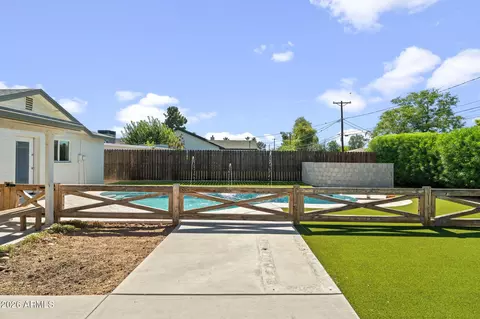 Exterior - 4234 Earll Dr, Phoenix, AZ 85018 photo 5 of 7