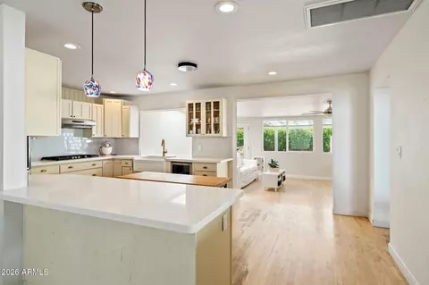 Kitchen - 4234 Earll Dr, Phoenix, AZ 85018 photo 4 of 4
