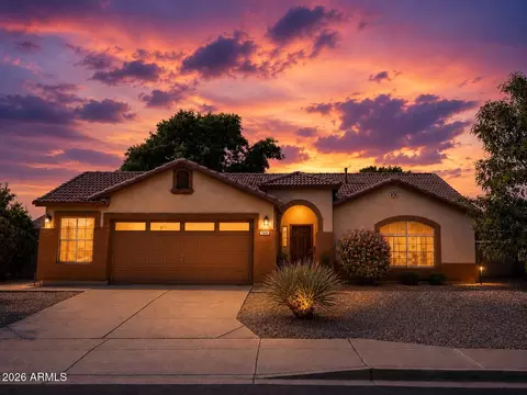 Exterior - 7660 E Dover St, Mesa, AZ 85207 photo 4 of 10