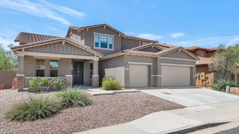 4525 W Heyerdahl Dr, New River, AZ 85087