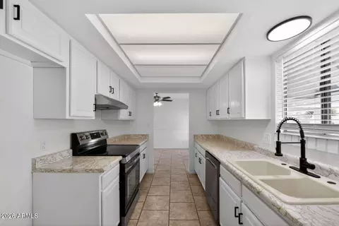 Kitchen - 217 N Tracy Rd, Pearce, AZ 85625 photo 2 of 4